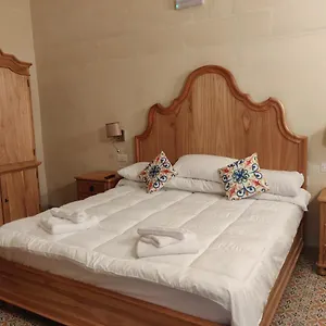 rezervați aici